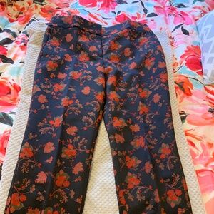 Ann Taylor Loft red and black brocade-like peddle pusher pants, size 6